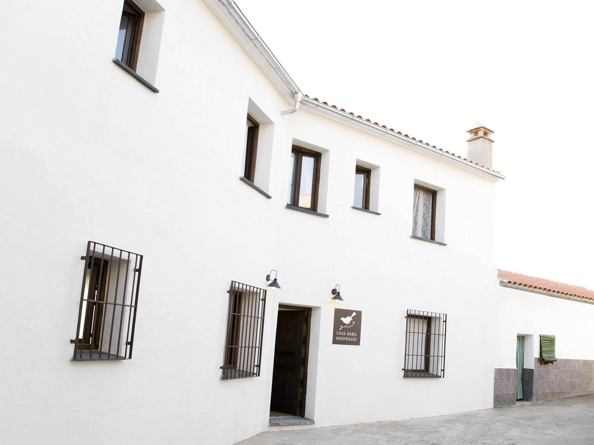 منزل الضيف Torrejón el Rubio  في Casa Babel Monfraguee المظهر الخارجي الصورة